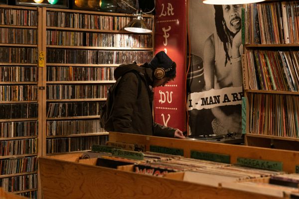 Top 10 vinyles hardcore essentiels à collectionner
